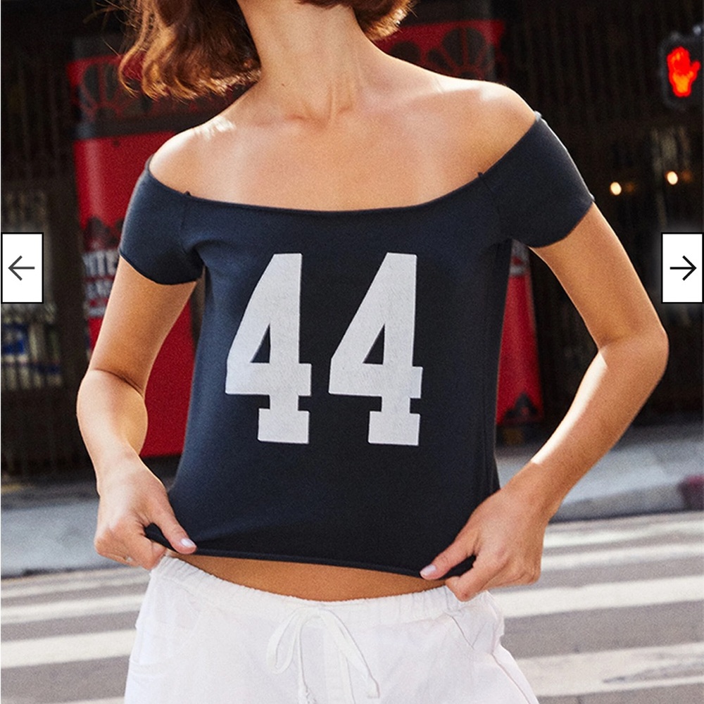 Brandy Melville Black Short Sleeve Tee with White '44' Graphic - Picture 4 of 5
